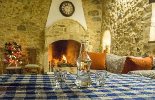 Hercules Traditional Houses - Photo 37