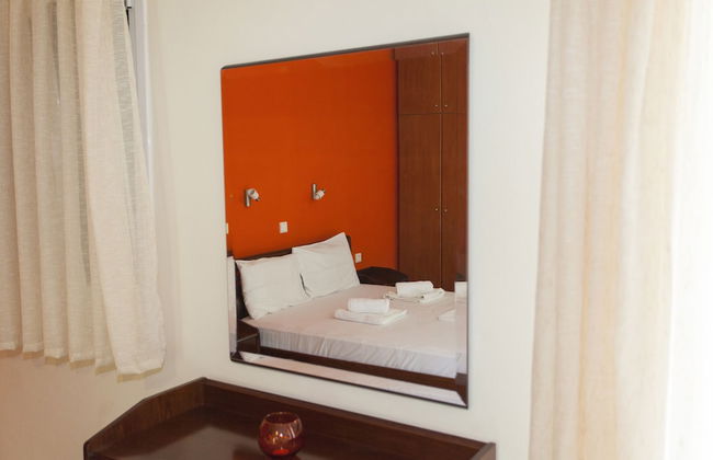 Oasis Exclusive - Photo 12