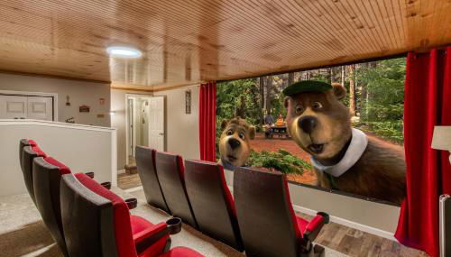 Fun & Games by HoneyBearCabins 2BR/1BA Sleeps 7 - Foto 2