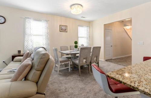 5BR Oasis with 3 Spa-Like Baths - Foto 34