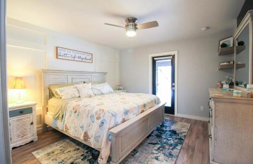 Chic 3 BR Private Pool Home in Lehigh Acres - Foto 15