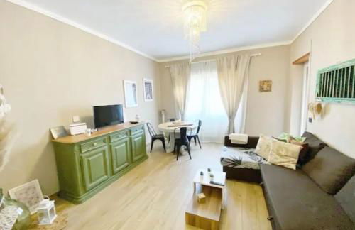 Florence Fevira Airport - Foto 3