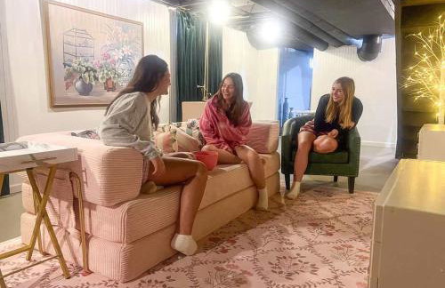 Peaches and Cream Coffee and Confetti Villa - Foto 25