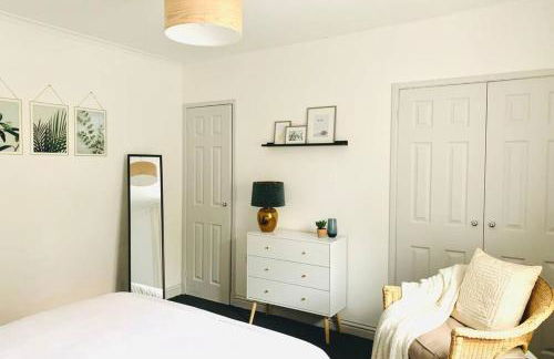 The Nook - A stylish apartment with garden, near the beach - Foto 20