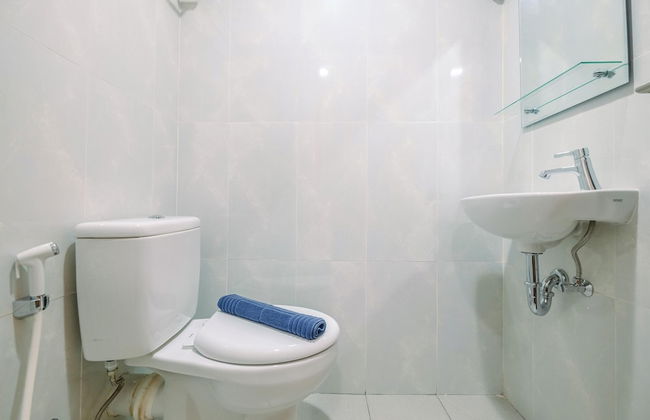 Cozy Living Studio Room at Evenciio Margonda Apartment - Foto 12