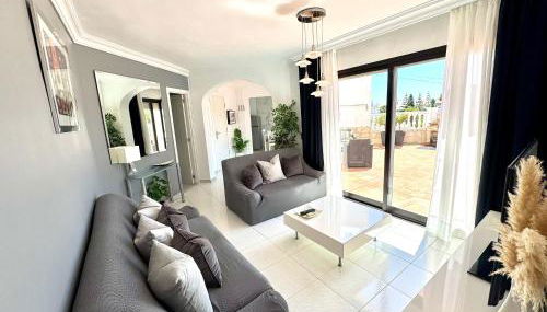 Casa en Nerja con gran terraza, muy luminosa y en tranquila urbanización - Foto 3