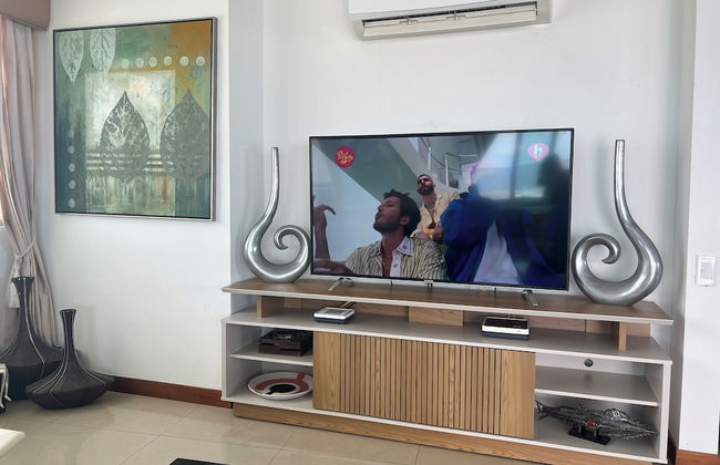 Palmetto Penthouse Deluxe Beautiful View and Sunset Floor 39 - Photo 32