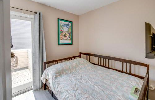 Walk to Brigantine Beach Condo with Furnished Patio - Foto 18