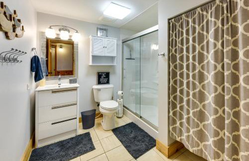 Waterfront Fox Lake Vacation Rental with Fire Pit! - Foto 14