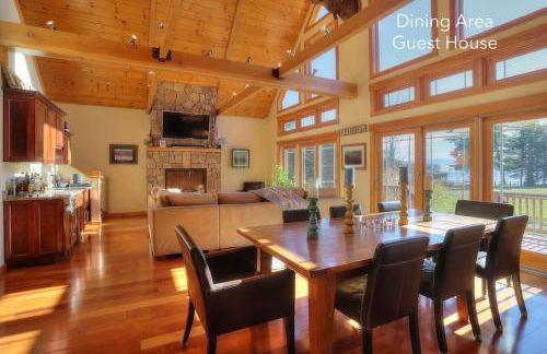 Gingerbread House on Mooselookmeguntic Lake - Foto 33