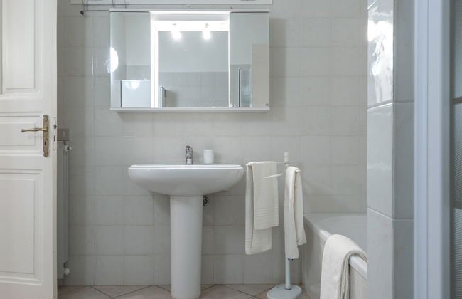 4 bedroom Apartment in Diano Castello with swimming pool and garden - Photo 17