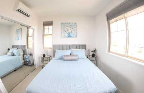 New 4 Bedroom Home with Ocean and Gorgeous Mountain Views in the gated community of Mauna Olu - Foto 33