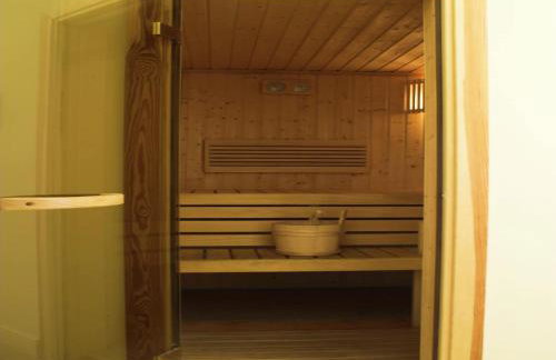 Seaside Villa with Sauna - Foto 36