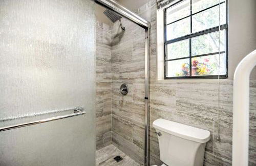 Kerrville Retreat on Hole 18 of Riverhill! - Foto 15