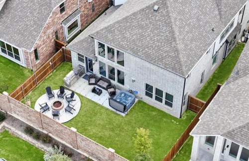 Brand New 5BD 4BA Luxury Vacation Home w Hot Tub - Foto 52