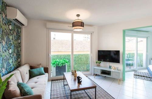 L44 1BDR Flat 10mins walk to port/Balcon, Parking, AC - Foto 1