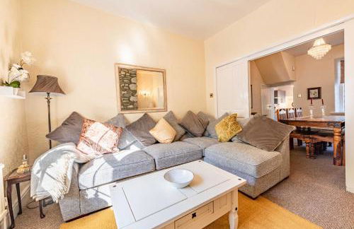 Labernum Cottage, Ingleton Village, Yorkshire Dales National Park, Famous Three Peaks, Near The Lake District, Pets Are Welcome, Direct Parking in front of the Cottage & Guest Parking - Foto 6