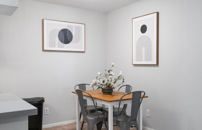 Modern 2BR Near UT Hyde Park Evonify - Foto 16