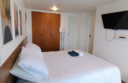 Flat Completo Suíte com Terraço, Cozinha, Garagem Manobrista Liberdade, Paraíso 24h - Foto 17