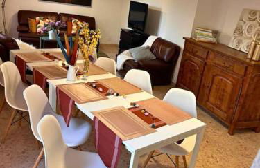 Maison Médicis - T5 Spacieuse et Calme en Ville - Emplacement Idéal - Photo 10