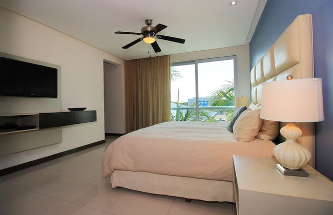 Downtown Apartment Oasis 12 - Photo 10