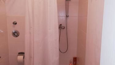 Ferienwohnung - Apartment mit Balkon in Halle-Saale, Trotha - Foto 3, Shower
