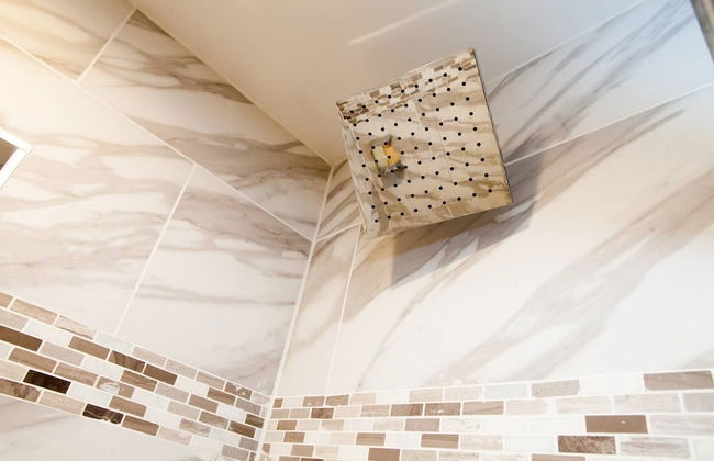 Lux Condo Near Boston - 3 King Beds 2 Bath-parking - Foto 23