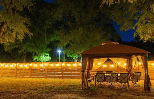 Cozy Austin Escape King and 3 Queens Family or Group - Foto 1