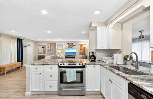 Tranquil Pool Home in Sarasota - Foto 6