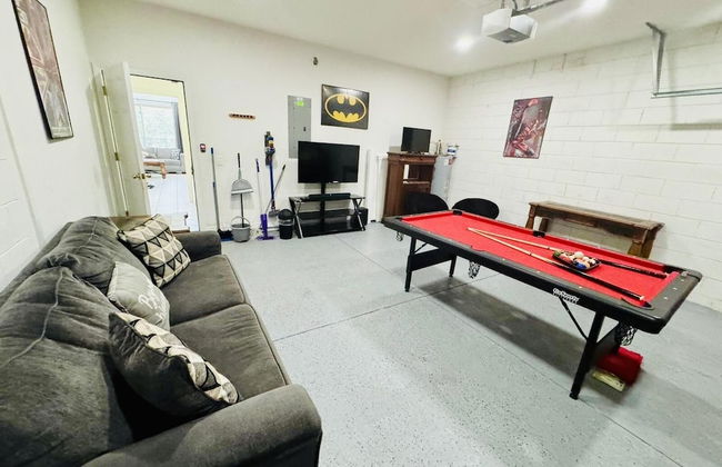 7/6.5 Beautiful Vacation Home With Private Pool, and Much More!! - Foto 61