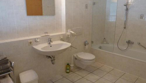 Ferienhof Schöngarten, Sonja & Stefan Büchele GbR - Foto 3, Shower