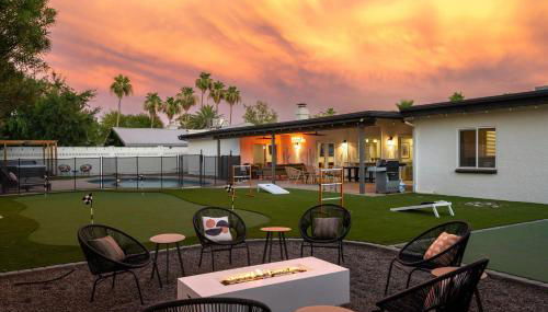 Pickleball Court~ Hot Tub & Pool~ Mini Golf~Games - Foto 5