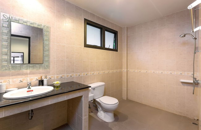 Karon Beach Pool Villa - Foto 69