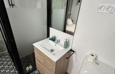 Apartamento con 8 habitaciones y 5 baños - Photo 31