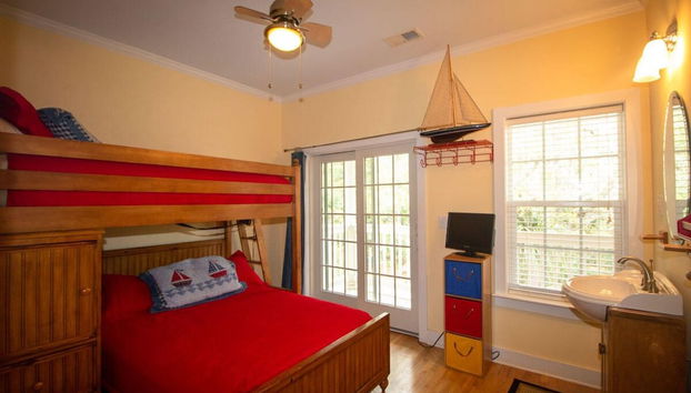 694 Bonito Rd - Foto 3, Habitación