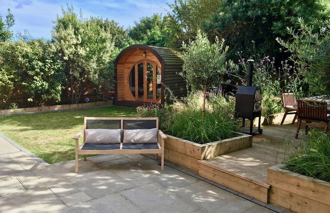 Gothic Cottage Hot Tub Fire Pit Pizza Oven Gas Bbq - Foto 22