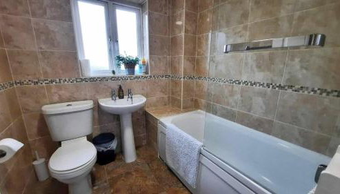 New - Modern Home from Home, 3 bedrooms, 2.5 bath - Foto 5