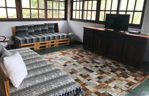 CASA SURYA, Piscina Fantástica, Churrasqueira, Completa, 18 HÓSPEDES na REGIÃO DOS LAGOS - Casa de Campo - Foto 32