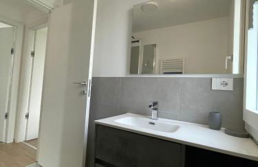 LA TERRAZZA - Very Quiet - Free park - 3 min from Varese center and lake - AIR Conditioning - Cycling friendly - Foto 17