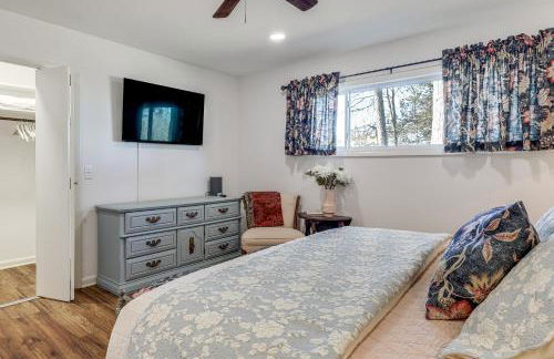 Walk to Town Historic Quitman Gem with Private Yard - Photo 14