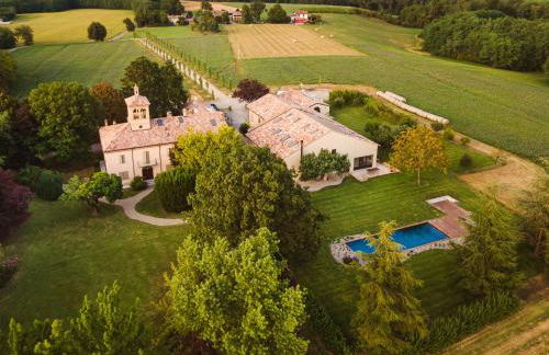 Case Zucchi Bioagriturismo - Photo 1