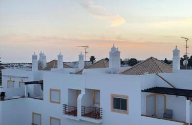 Cabanas de Tavira Gomeira, 2 bedroom, 3 terraced Penthouse with Seaview, 300m from the Sea - Foto 12