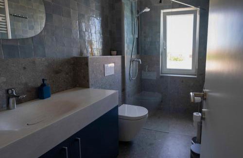 Villa Blue Moon for 9 persons near Porec with 42 m2 heated pool, wellness, kids playground & sea view - Foto 35