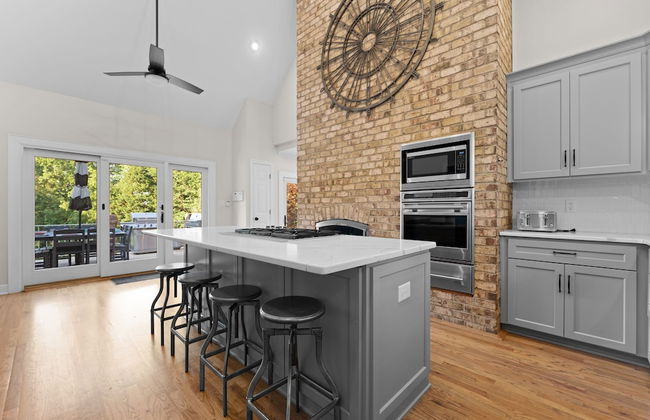 Shoreway Cove by Avantstay Waterfront Pool Dock - Foto 16