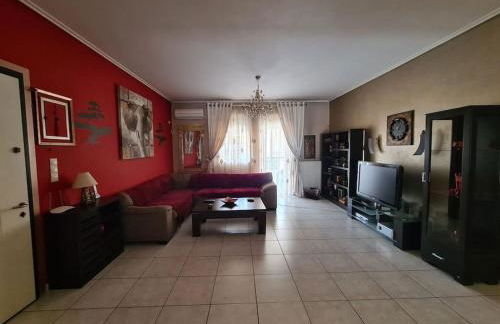 Άνετο, μεγάλο σπίτι κοντά στο μετρό - Foto 21