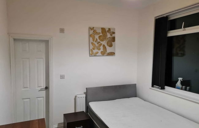 Townhouse @ Nelson Street Crewe - Photo 2