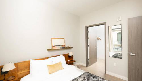 Walker's Point Apt with Gym and Balcony - Foto 4