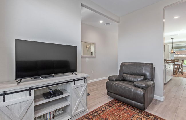 Charming Home in the Desert - Photo 14