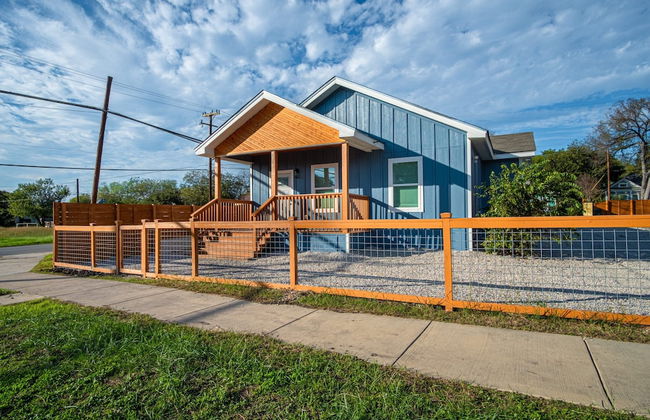 Downtown Dream Home Spacious 4br/2ba Sleeps 12! - Foto 26