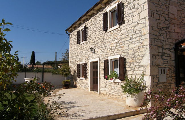 Villa Ana - Peaceful Location - Photo 17